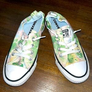 Converse All Star size 7 Shoes